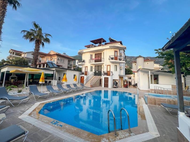 Paddys Apartments Ovacik Олудениз Екстериор снимка