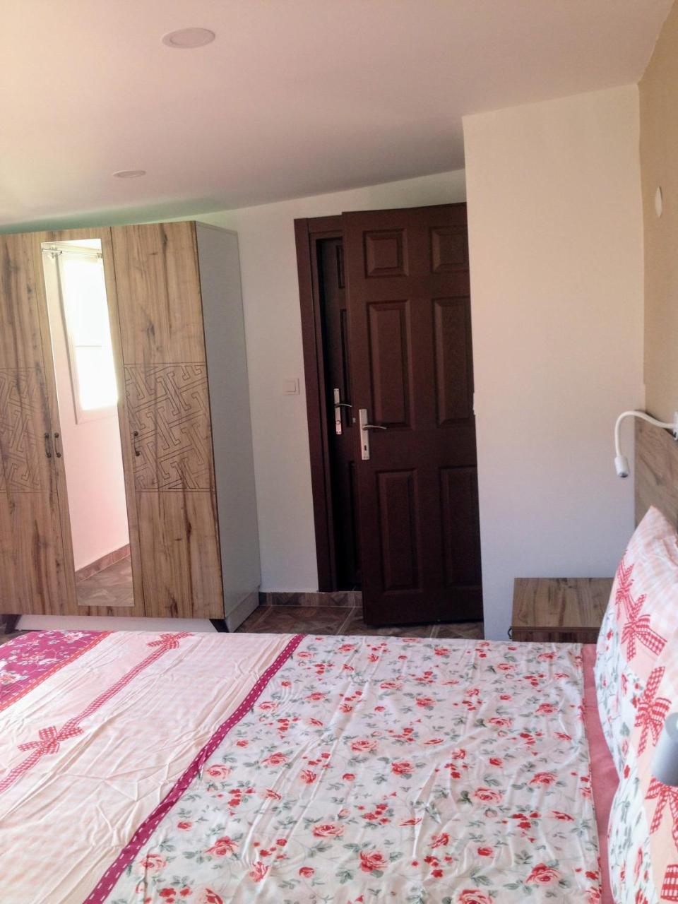 Paddys Apartments Ovacik Олудениз Екстериор снимка